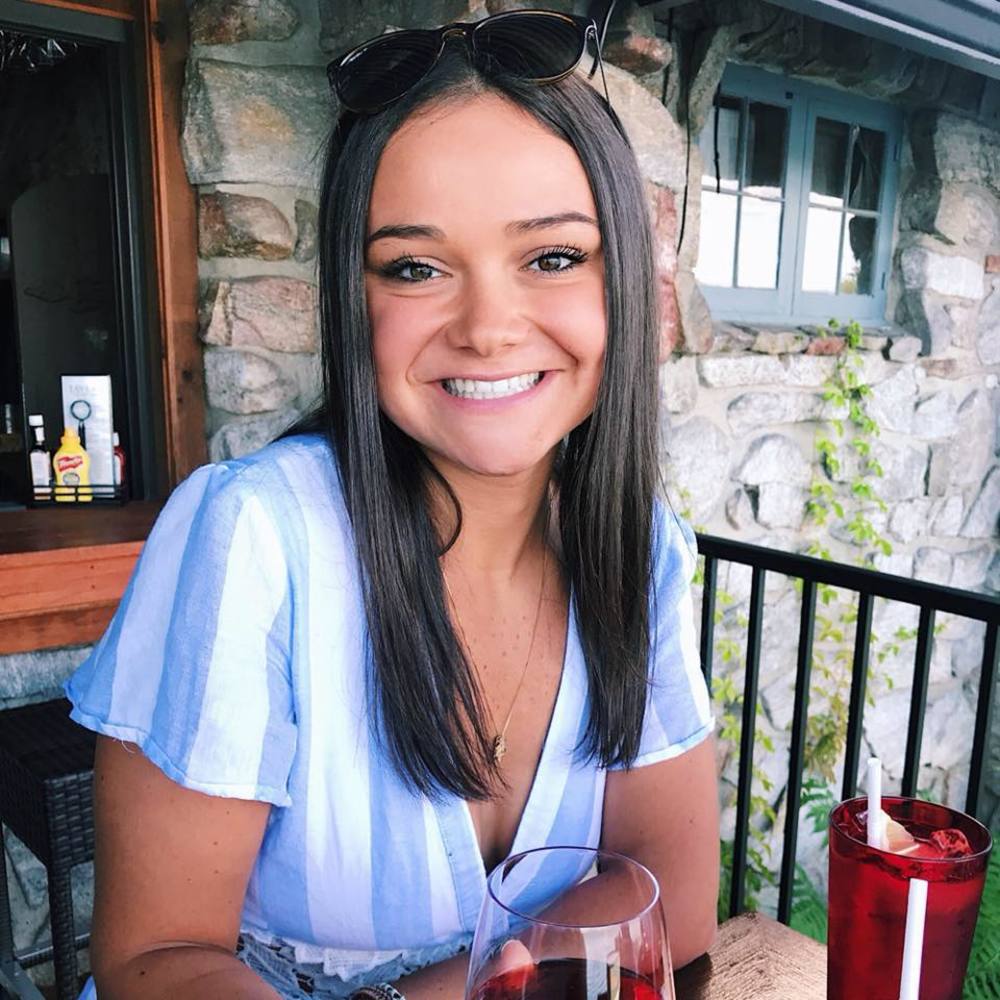 Meet your Posher, Brooke